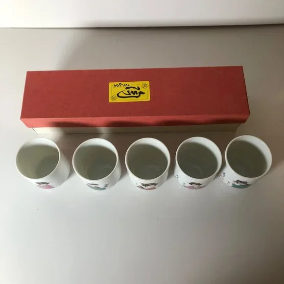 Japanese Porcelain Teacups Set Of 5 Geisha Art Red Box - Picture 4 of 11